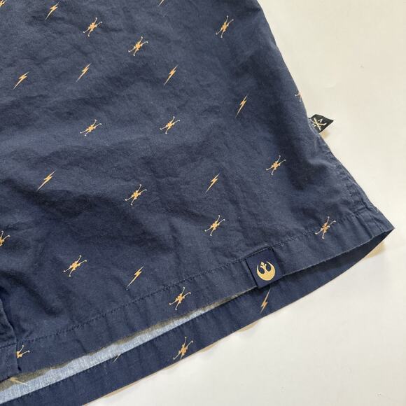 Disney Star Wars Men's Galaxy Hyperspace Light Speed Button Down Shirt Medium - Picture 3 of 8